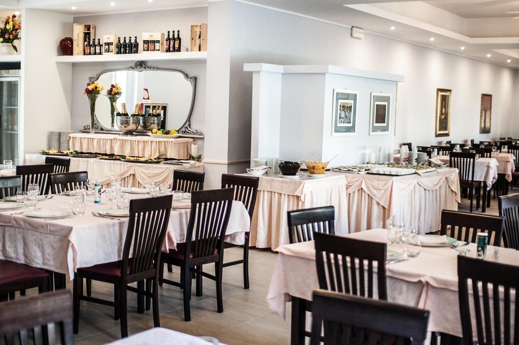 Hotel Carillon Bellaria-Igea Marina Ngoại thất bức ảnh