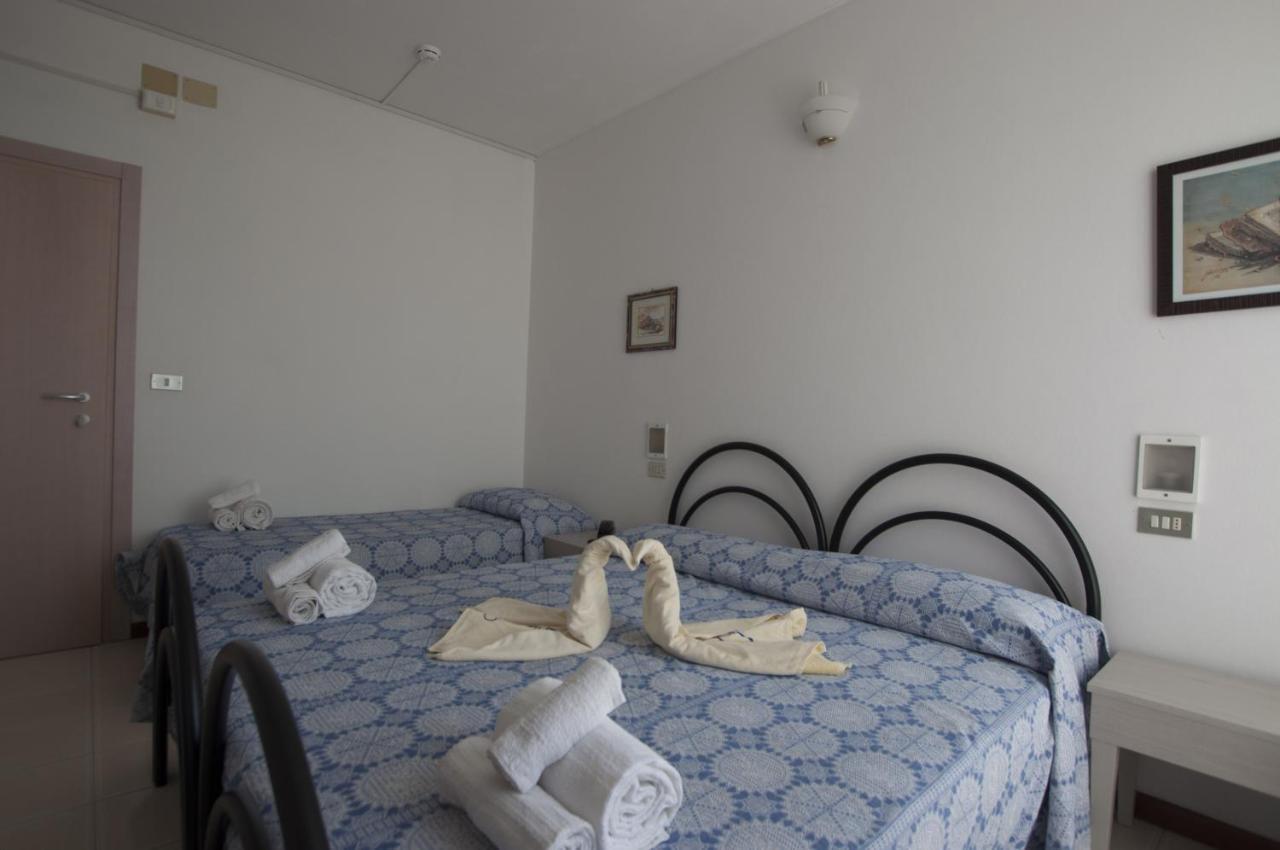 Hotel Carillon Bellaria-Igea Marina Ngoại thất bức ảnh