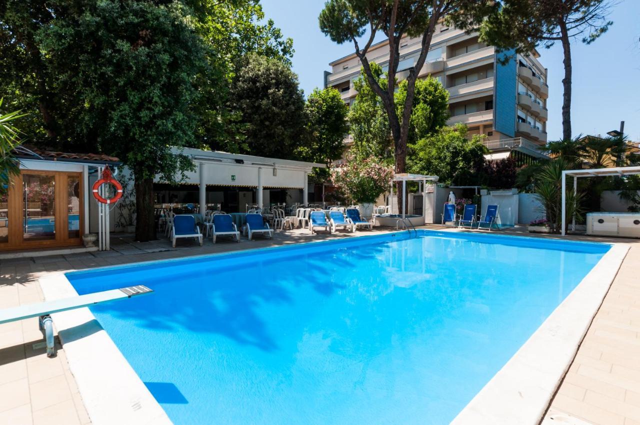 Hotel Carillon Bellaria-Igea Marina Ngoại thất bức ảnh